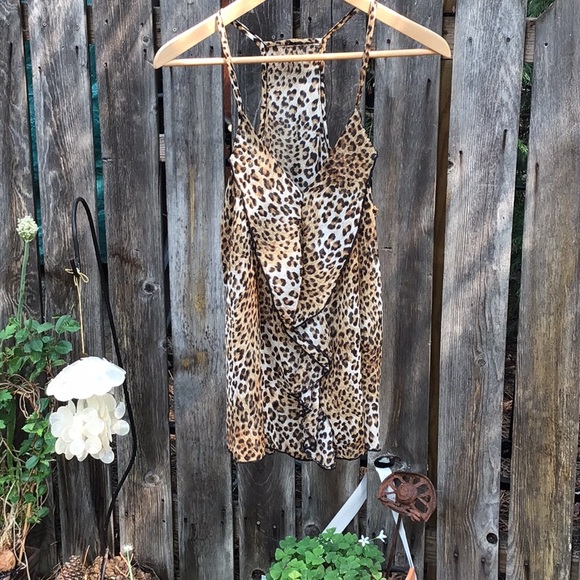 Light & Sheer Ruffle Tank Top - Picture 1 of 10